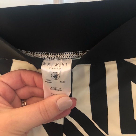 body glove swim shorts, medium, never worn - Picture 2 of 2